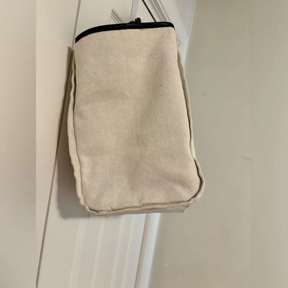 VS Script Tote Bag NEVER USED - Picture 4 of 7